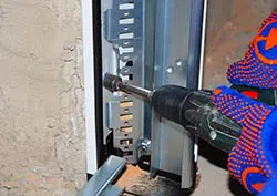 United Garage Doors Colton, CA 909-375-0500 - installation-side